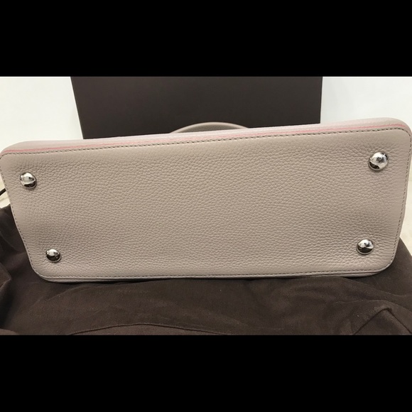 Louis Vuitton Capucines Tauri bag - M size - Picture 4 of 8